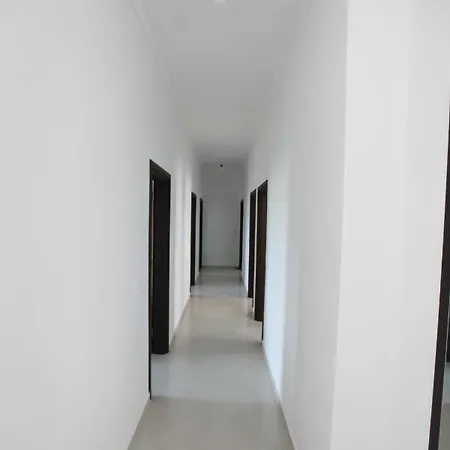 Apartment Flavin 2