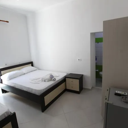 Vila Flavin 2 Apartment Ksamil