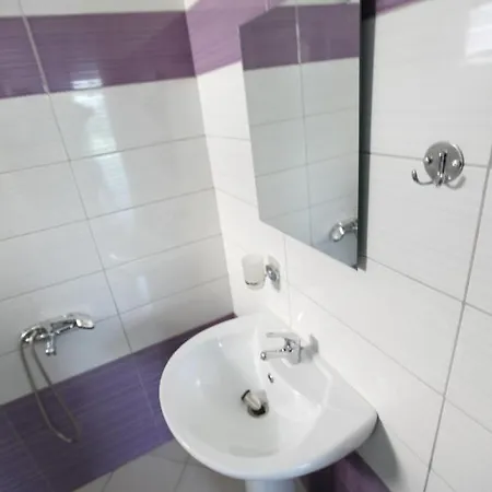 Vila Flavin 2 Apartment Ksamil