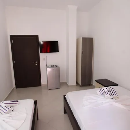 Vila Flavin 2 * Ksamil
