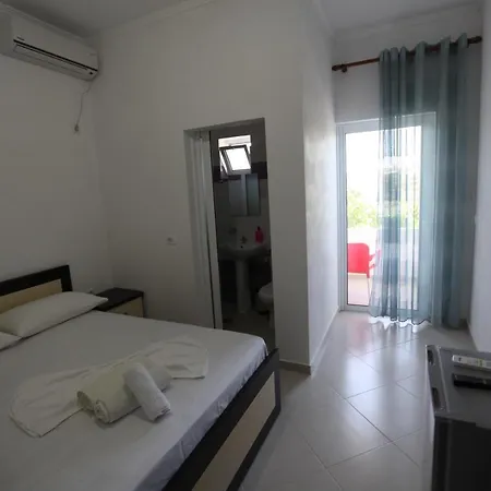 Vila Flavin 2 * Ksamil