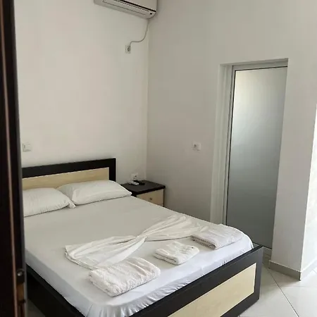 Vila Flavin 2 * Ksamil